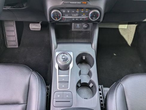 Used 2022 Ford Escape SEL FWD image 19