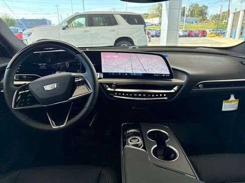 New 2026 Cadillac Lyriq Sport image 12