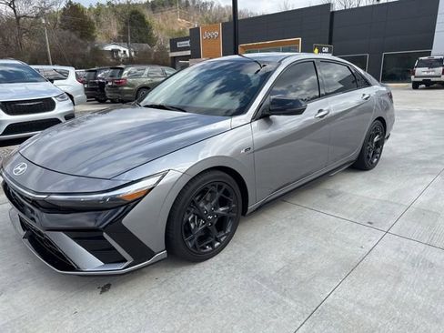 Used 2024 Hyundai Elantra N Line image 11
