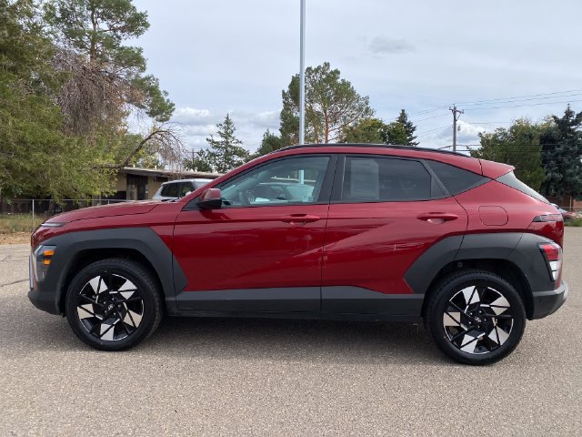 Used 2025 Hyundai Kona SEL AWD/4WD image 2