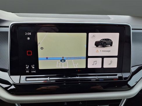 Used 2025 Volkswagen Atlas Cross Sport SEL Premium R-Line image 30