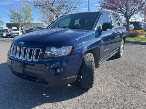 Used 2016 Jeep Compass Sport w/ Power Value Group AWD/4WD image 4