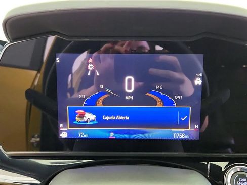 Used 2025 Chevrolet Trax RS w/ Driver Confidence Package FWD image 26
