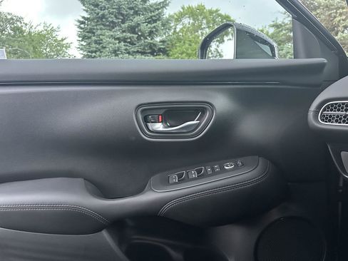 New 2026 Honda HR-V EX-L image 16