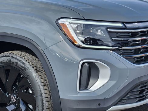 New 2026 Volkswagen Atlas SE image 27