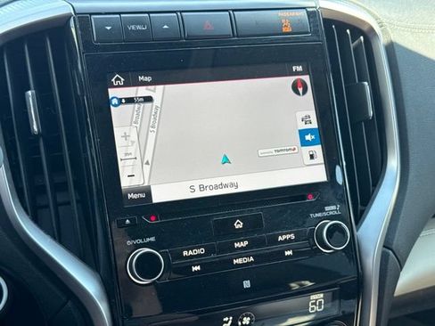 Used 2019 Subaru Ascent Touring AWD/4WD image 8