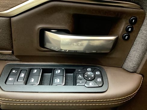 New 2026 RAM 2500 Limited AWD/4WD image 13