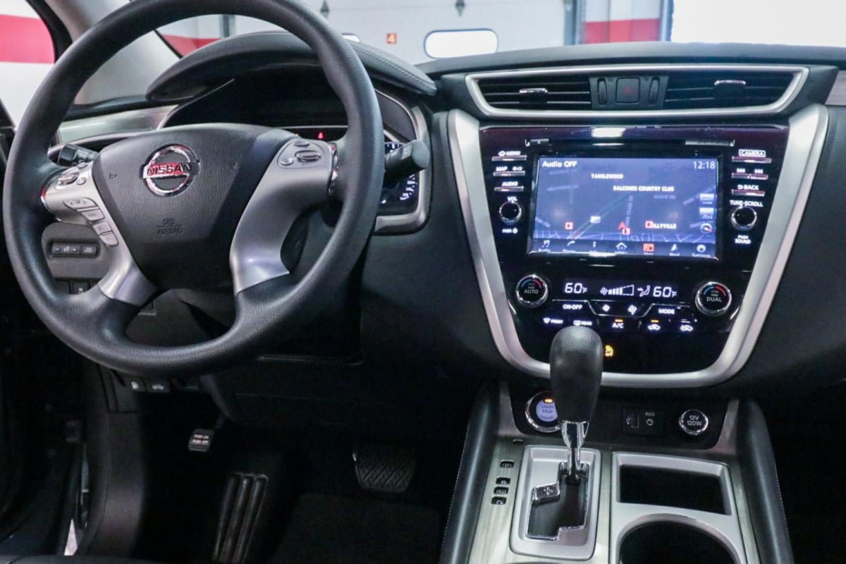 Used 2018 Nissan Murano S FWD image 23