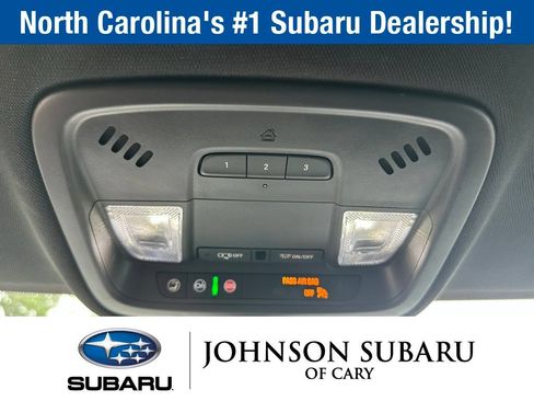 Used 2023 Chevrolet Traverse RS FWD image 21