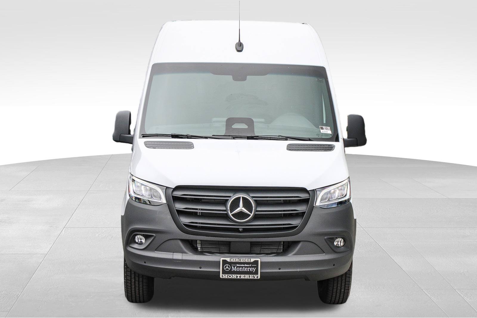 New 2026 Mercedes-Benz Sprinter 2500 image 2