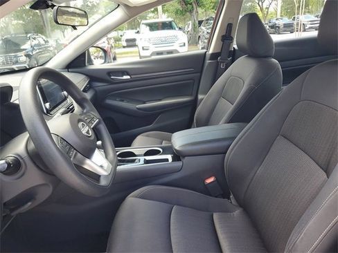 Used 2024 Nissan Altima 2.5 SV image 20