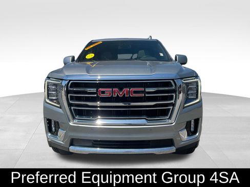 Used 2023 GMC Yukon SLT image 2