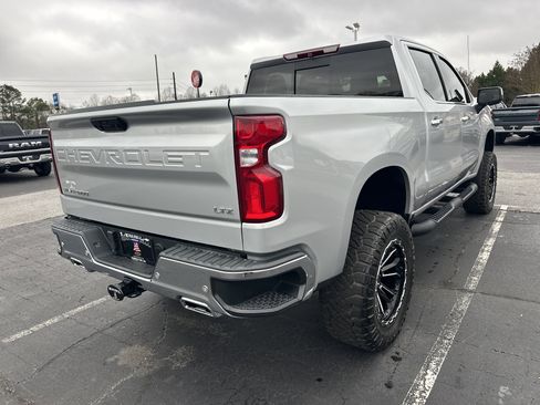 Used 2022 Chevrolet Silverado 1500 LTZ image 8