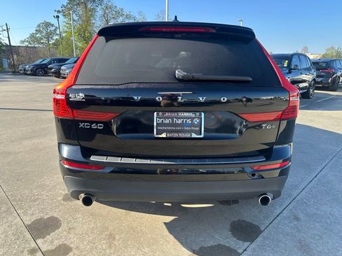 Used 2020 Volvo XC60 T6 Momentum image 5