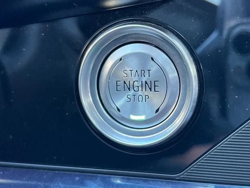 Used 2023 Chevrolet Corvette Stingray Premium Conv w/ Z51 Performance Package image 21