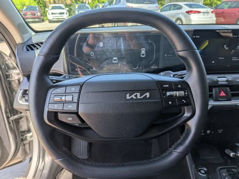 Certified 2025 Kia K4 EX FWD image 29