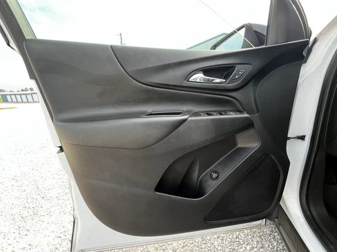 Used 2021 Chevrolet Equinox LT FWD image 14