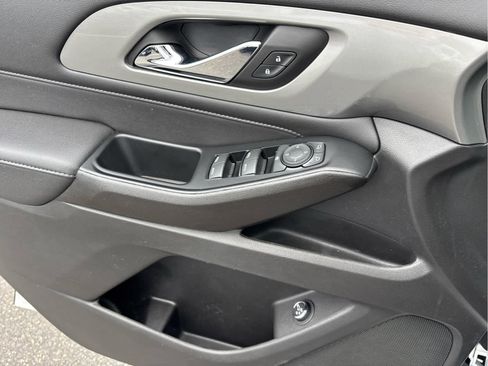 Certified 2023 Chevrolet Traverse LT image 20