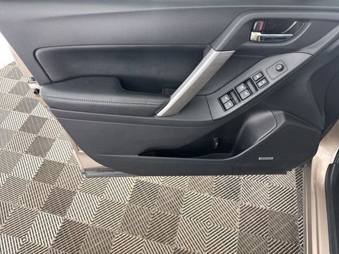 Used 2014 Subaru Forester 2.5i Touring AWD/4WD image 22