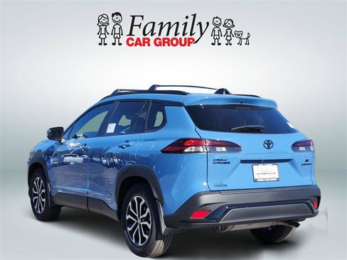 New 2026 Toyota Corolla Cross SE image 3
