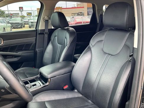 Certified 2023 Kia Sorento SX AWD/4WD image 10