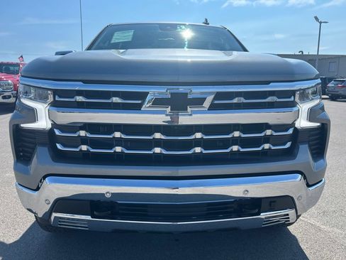 Used 2025 Chevrolet Silverado 1500 LTZ AWD/4WD image 8