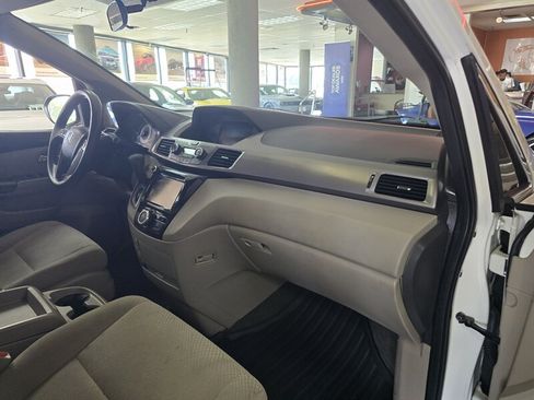 Used 2016 Honda Odyssey EX image 13