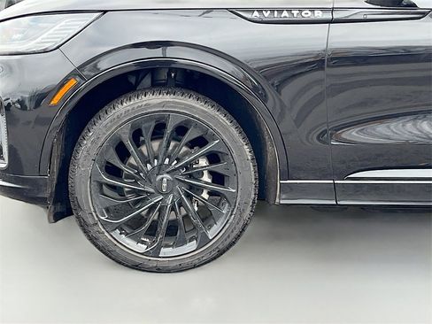 Used 2025 Lincoln Aviator Reserve w/ Equipment Group 201A image 33