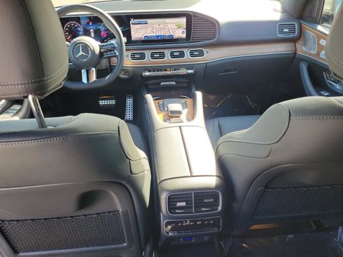 Certified 2025 Mercedes-Benz GLS 450 4MATIC image 8