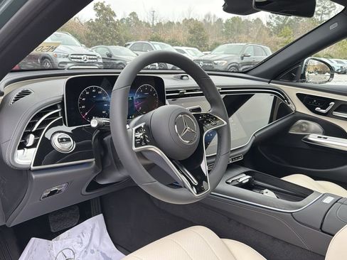 New 2026 Mercedes-Benz E 350 4MATIC Sedan image 10