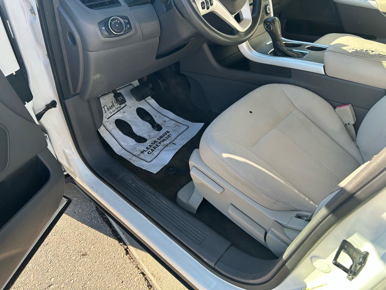 Used 2013 Ford Edge SE FWD image 10