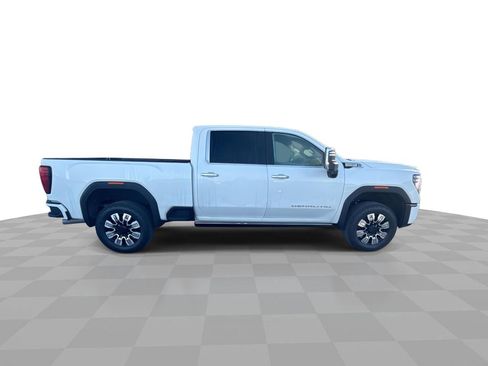 Used 2024 GMC Sierra 2500 Denali w/ Denali Reserve Package image 9