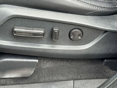 Certified 2023 Honda Pilot Touring image 22