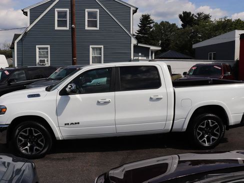 Used 2025 RAM 1500 Laramie AWD/4WD image 2