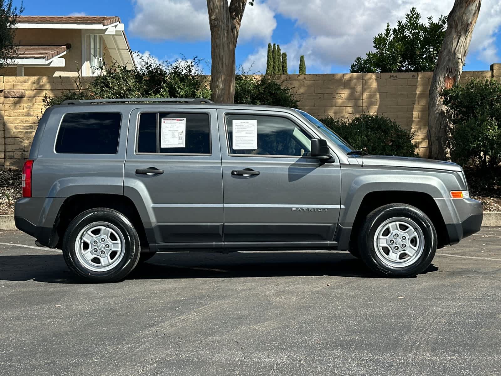 Used 2013 Jeep Patriot Sport FWD image 8