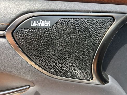 Used 2023 Lexus ES 350 w/ Premium Package FWD image 26