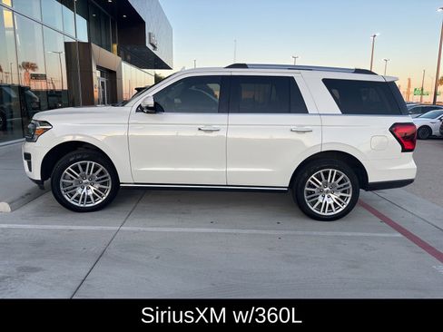 Used 2024 Ford Expedition Limited AWD/4WD image 6