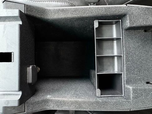 Used 2013 Ford Explorer Limited image 20