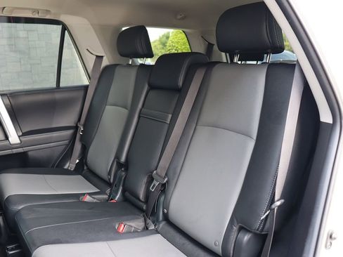 Used 2023 Toyota 4Runner SR5 Premium image 40