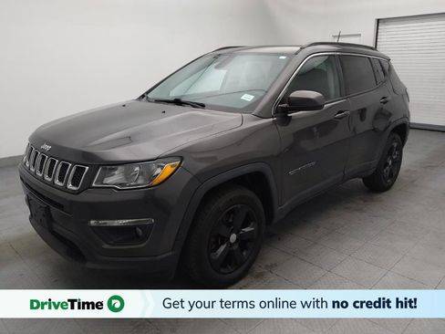 Used 2018 Jeep Compass Latitude w/ Popular Equipment Group AWD/4WD image 1