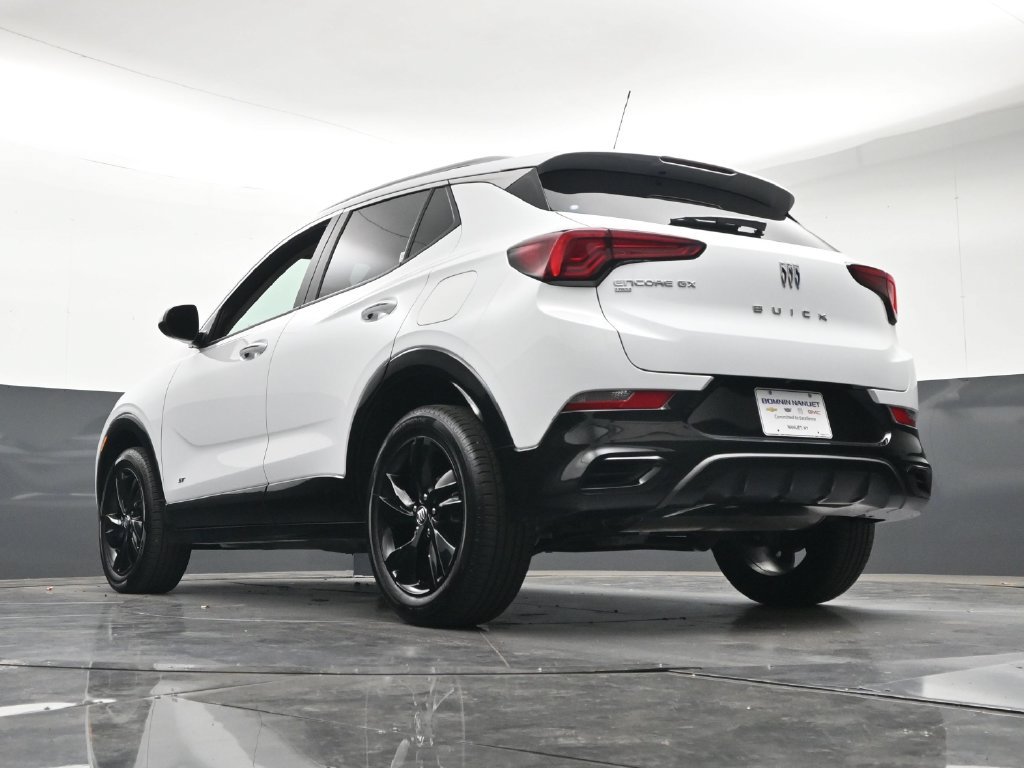 Used 2026 Buick Encore GX Sport Touring AWD/4WD image 26