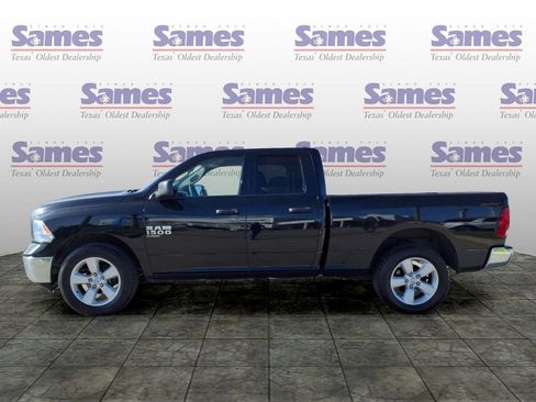 Used 2024 RAM 1500 Classic SLT AWD/4WD image 4