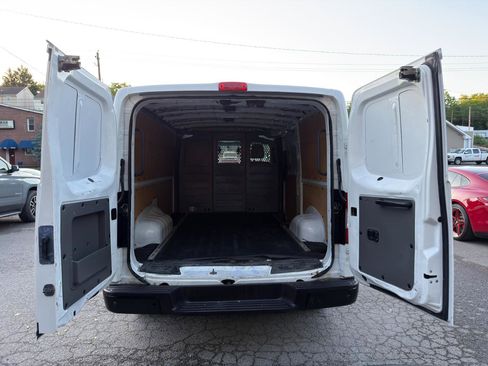 Used 2021 Nissan NV 2500 SV RWD image 11