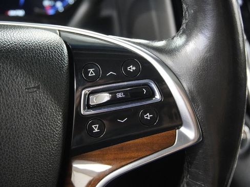 Used 2016 Cadillac Escalade Luxury AWD/4WD image 19
