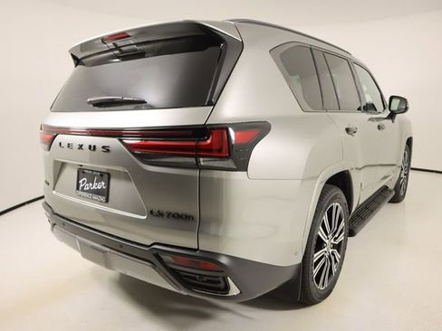 New 2026 Lexus LX 700h Luxury image 4