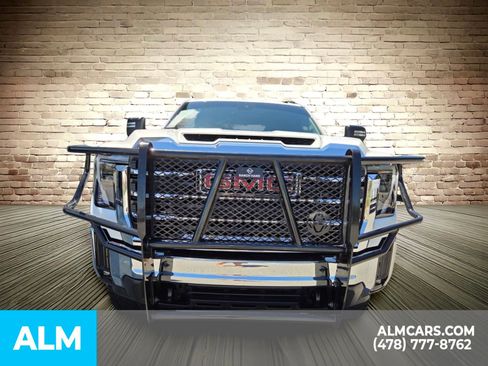 Used 2025 GMC Sierra 2500 SLE w/ SLE Convenience Package AWD/4WD image 17