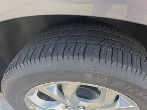 Used 2020 Buick Enclave Avenir w/ LPO, Floor Liner Package AWD/4WD image 9