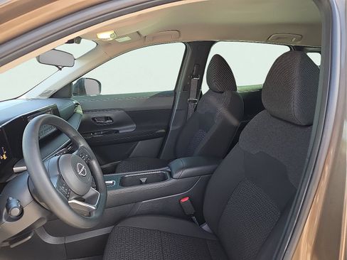 Used 2025 Nissan Kicks S FWD image 12