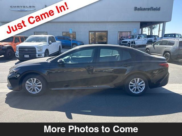 Used 2025 Toyota Camry LE FWD image 2