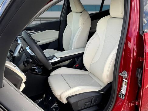 New 2026 BMW X2 xDrive28i w/ Technology Package AWD/4WD image 21